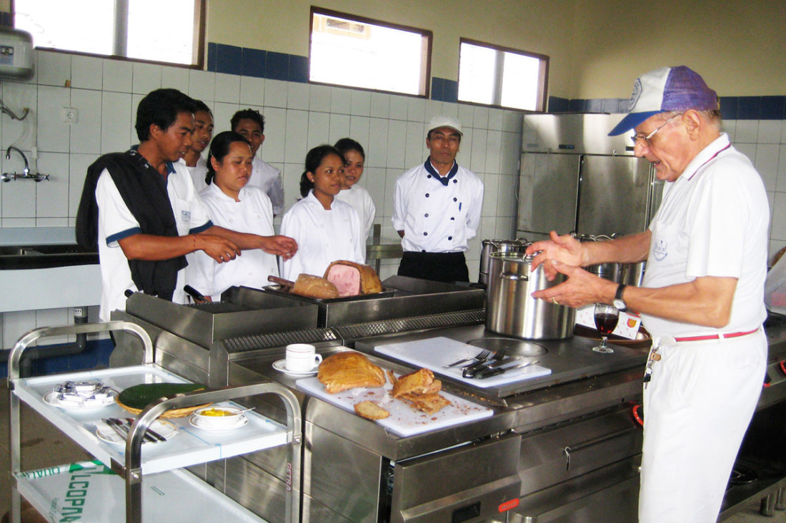 Future chefs training